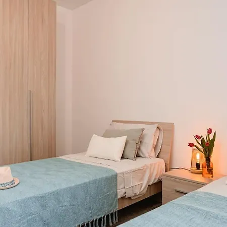 Beautiful 2bdr And Great Location! Gzira