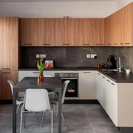 Lägenhet Beautiful 2bdr And Great Location! *