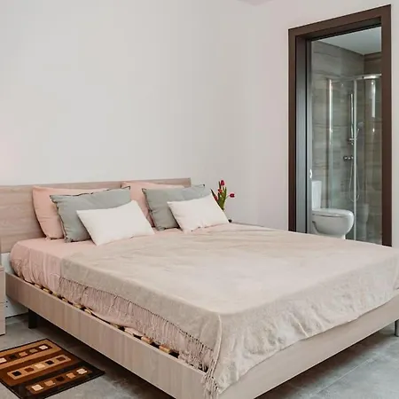 Beautiful 2bdr And Great Location! Lägenhet Gzira