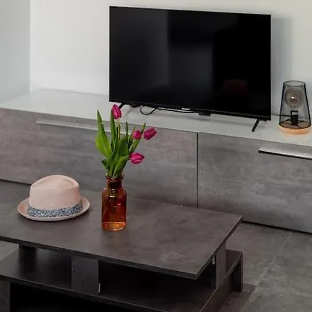 Beautiful 2bdr And Great Location! Gzira